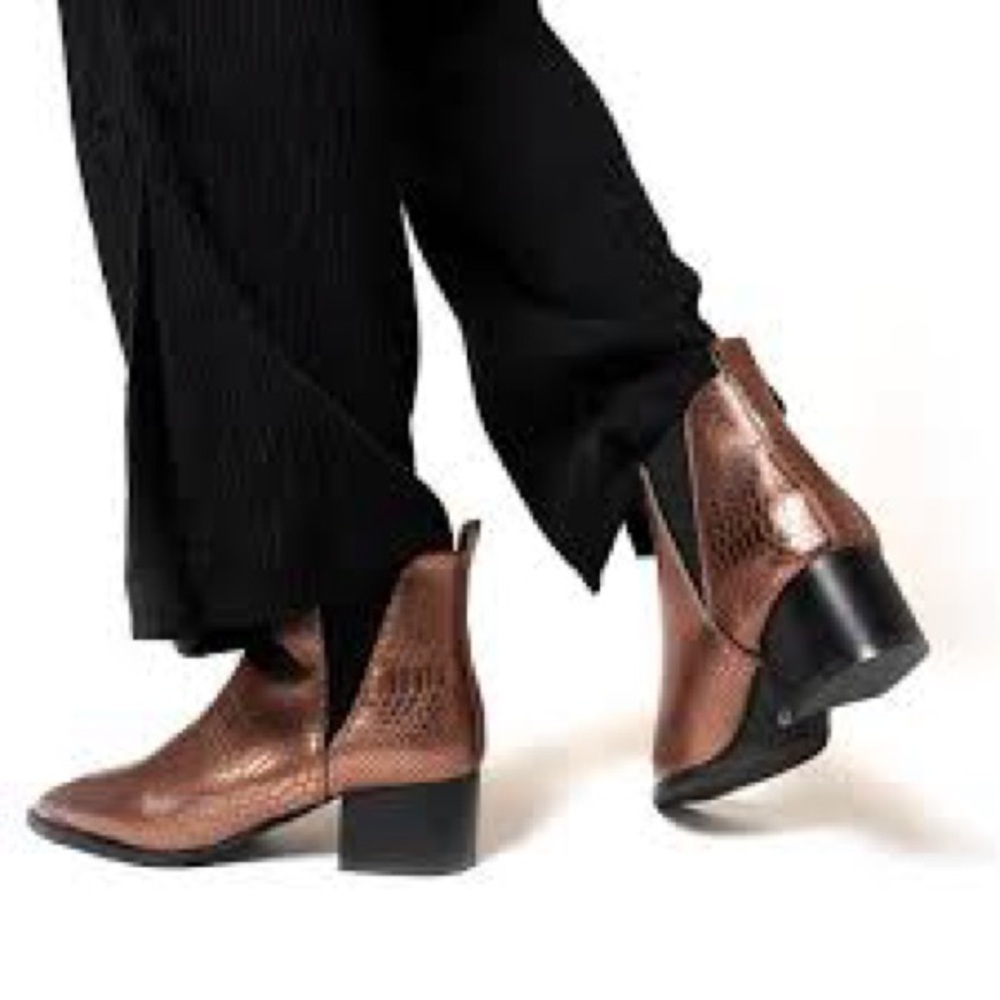 Women’s Seven7 Madison Python Pointed Brown Vegan… - image 1